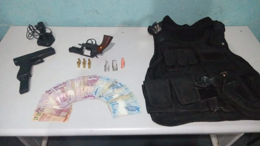 PM faz apreensão de entorpecente no bairro Belmonte em Volta Redonda