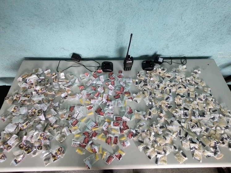 PM faz apreensão de grande quantidade de drogas no Ingá bairro Santa Cruz em Volta Redonda
