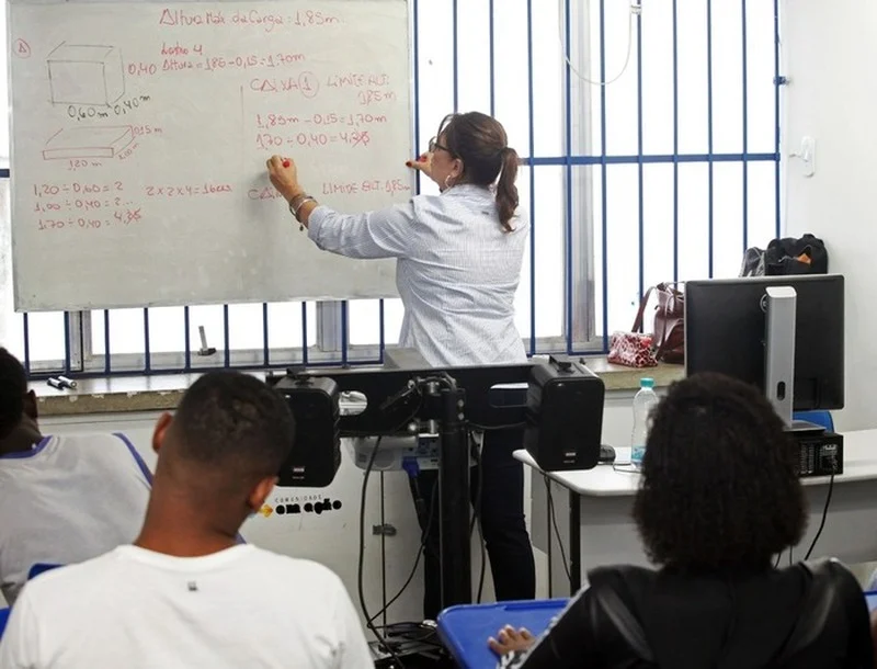 Uerj: inscrição para professores em cursos de graduação acaba na quarta, 5
