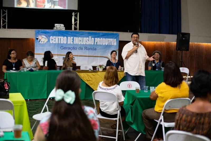 Secretaria de Ação Comunitária de Volta Redonda forma 200 alunos em cursos profissionalizantes