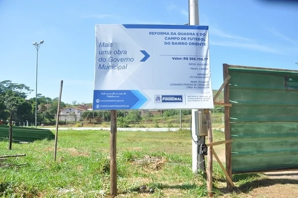 Prefeitura de Pinheiral inicia a revitalização da praça, quadra e campo do bairro Oriente