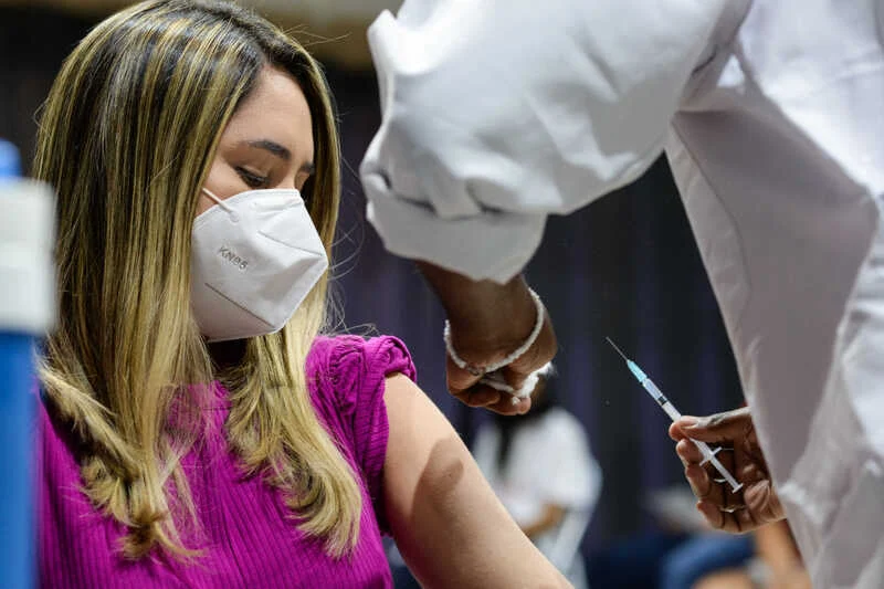 Barra Mansa convoca a população para vacinações contra Covid-19, Influenza e sarampo