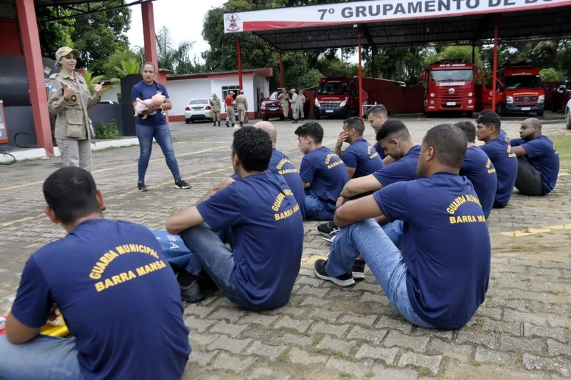 Novos agentes da GMBM passam por capacitação no Corpo de Bombeiros