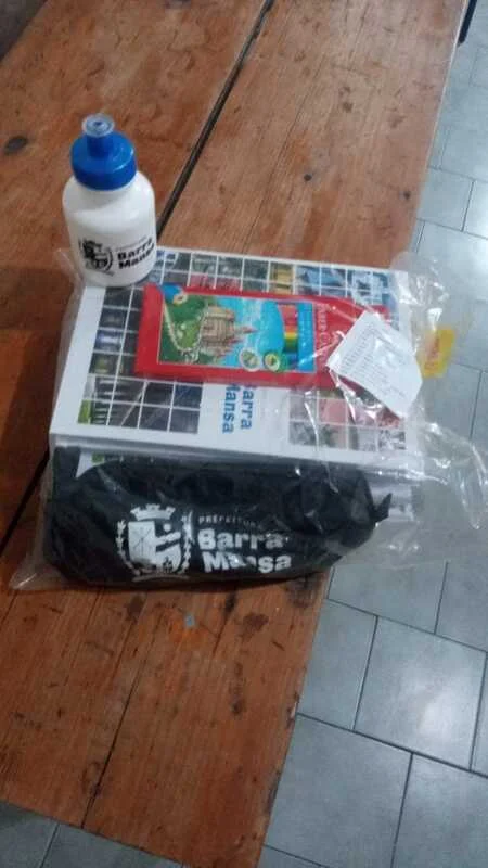 Prefeitura de Barra Mansa começa a entregar kits escolares aos alunos da Rede