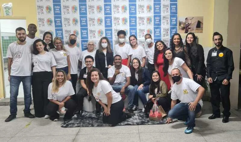 Alunos de Administração do Colégio Washington Luiz apresentam projeto final