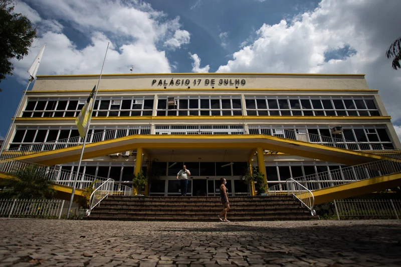 Volta Redonda forma segunda turma de pedreiros refrataristas