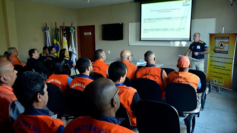Volta Redonda sedia workshop regional de Defesa Civil