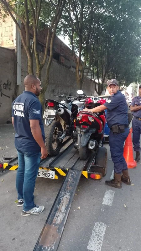 ‘VR em Ordem’ recolhe 28 veículos em situação irregular para o Depósito Público Municipal