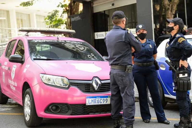 Patrulha da Mulher de Barra Mansa intensifica ações no Agosto Lilás