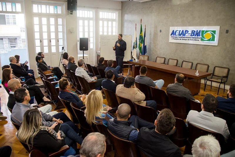 ACIAP-BM lança projeto Café Com Negócios