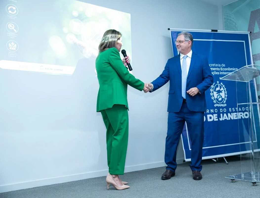 Governo do RJ assina memorando para revitalização do Distrito Industrial de Santa Cruz