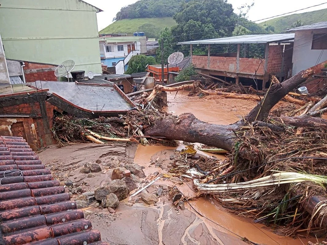 Governo do Estado atua nas cidades atingidas pelas chuvas no Norte Fluminense