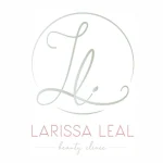 Logo Larissa Leal Sobrancelha e Cílios – Volta Redonda