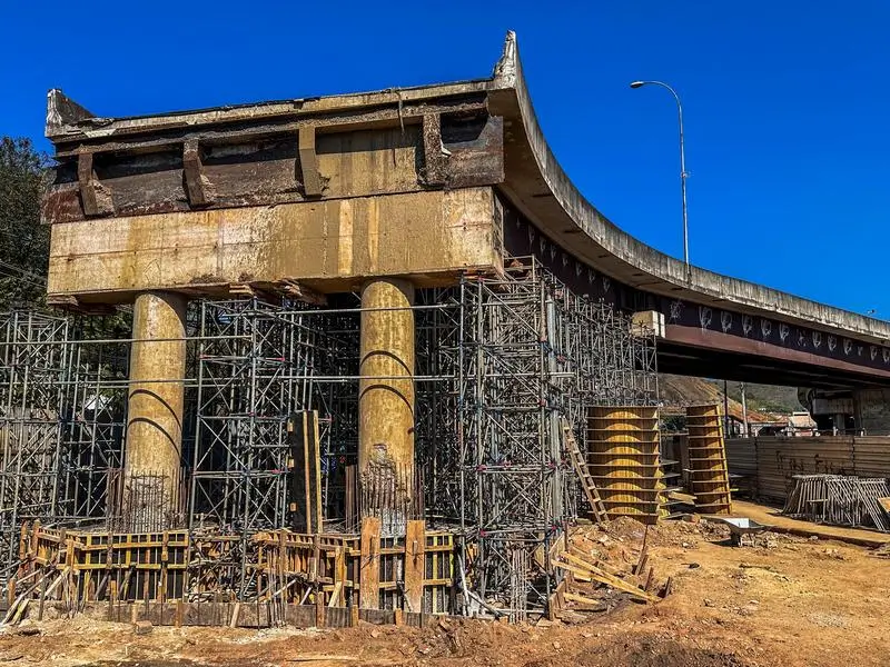 Pátio de Manobras: Drable confere avanço das obras do viaduto no Barbará