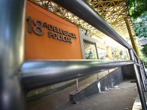 Polícia Civil prende dois criminosos e recupera veículos roubados com sinais identificadores adulterados