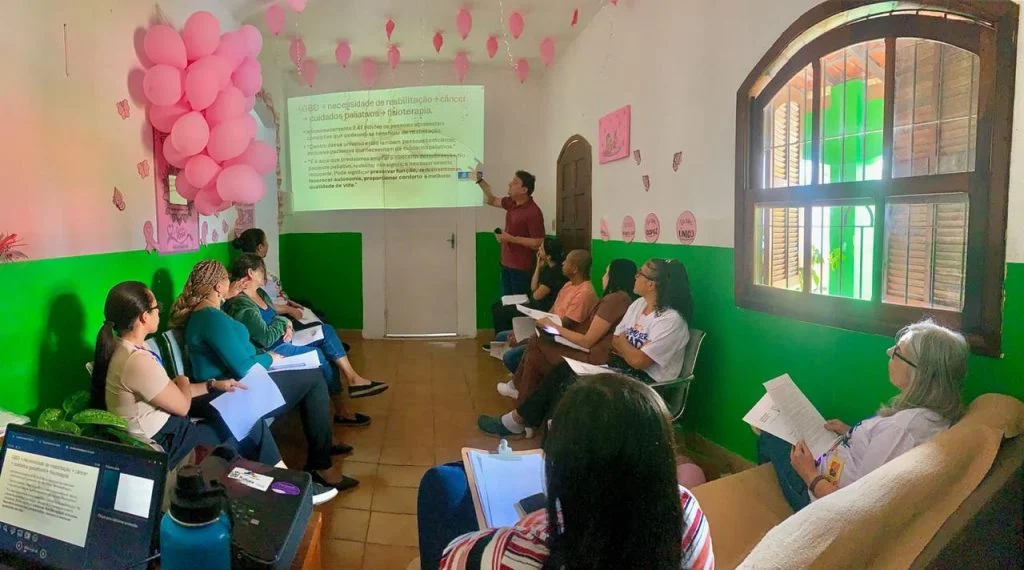 Profissionais do Melhor em Casa de Itatiaia recebem capacitação sobre aspectos emocionais no manejo da dor